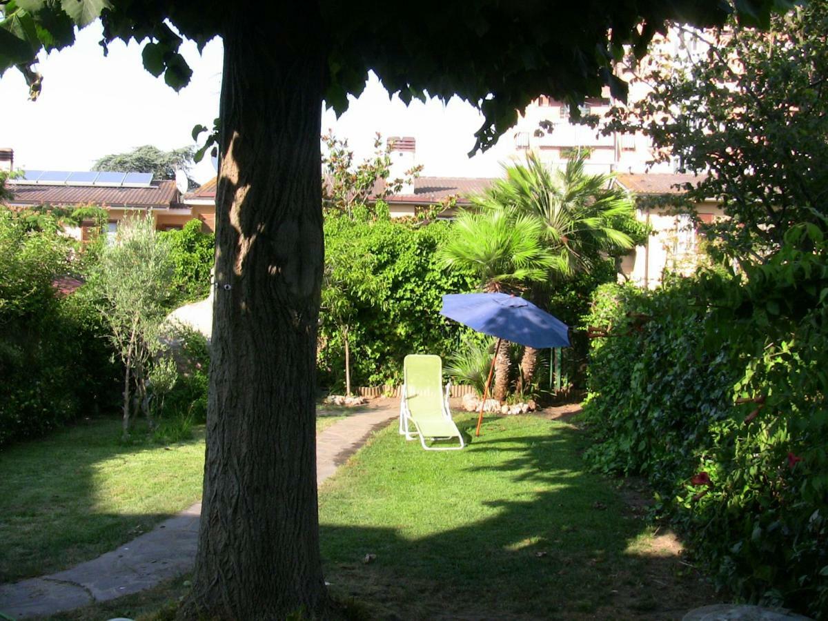 Villa On The Edge Of Town Roma Exterior foto